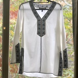 White House black market tunic